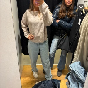 Blåa baggy jeans  - Blåa baggy jeans från garage i usa använda 2 gånger 