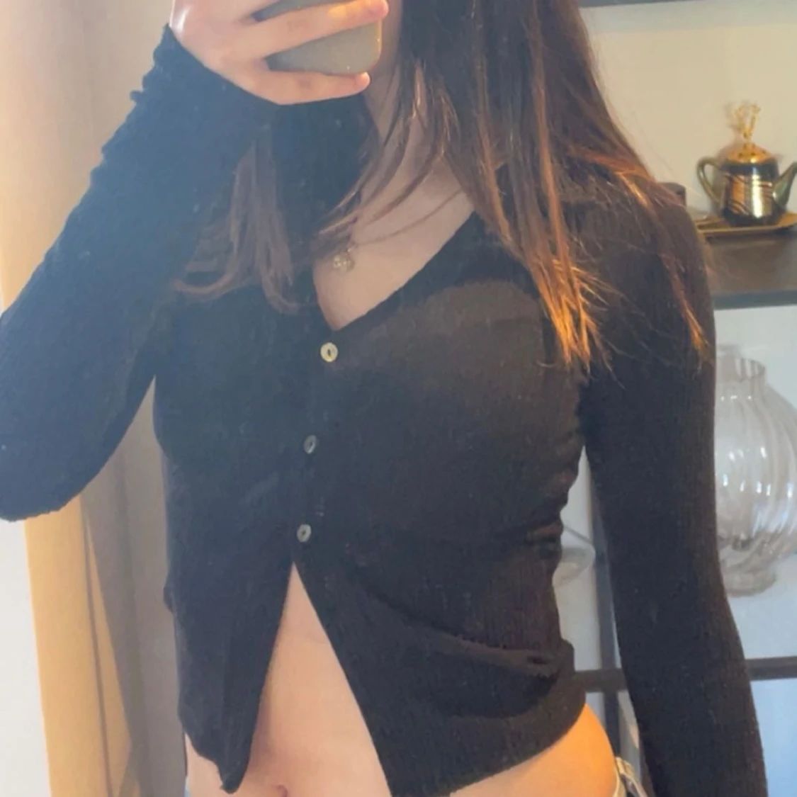 Svart croppad kofta med v-ringning - 1