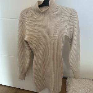 Stickad känning från Hm - Fin passform 