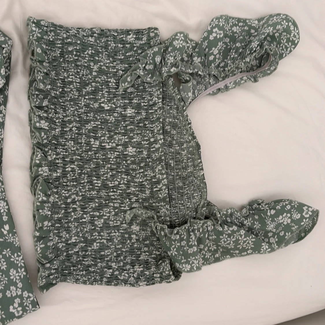 Ett Grönt blommigt set - 1