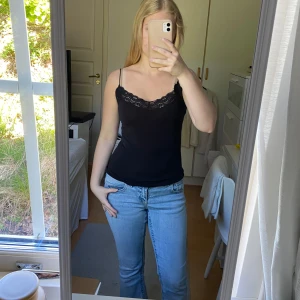 Spetslinne - Spetslinne ifrån object i storlek XS/S i mycket gott skick. 