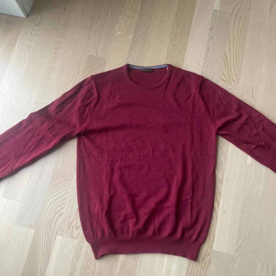 Vinröd tröja från Stenströms - 1