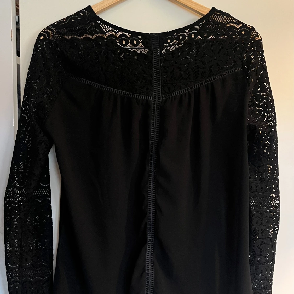 svart spetsblus från VILA - 2
