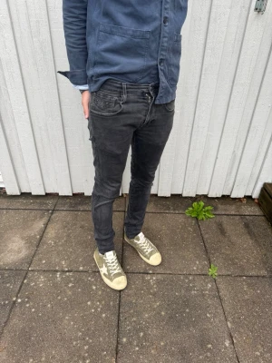 Replay Anbass jeans - Replay jeans - Modell: Anbass - Storlek: W32/L34 - skick: 9/10 - Nypris runt 2000kr