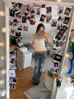 Vit blus med kort ärm - Säljer en söt vit blus med korta ärmar från lager 157🥰💕