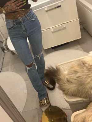Blåa jeans  - Blåa jeans med hög midja 💋 ▪️ TikTok - ginise