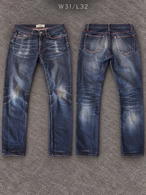 Acne studios Vega red Seam jeans - Säljer ett par riktigt feta Jeans från acne studios i modellen Vega red seam. Jeansen har utvecklat en riktigt snygg patina med tydliga ”honeycombs” i knävecken. Slimfit modell, Storlek W31 L32 (sitter mer som L30) Gjorda i 100% bomull.                   Mått:                                                     Midja: 39cm, Ytterben: 95cm, innerben: 71cm Benöppning: 17cm