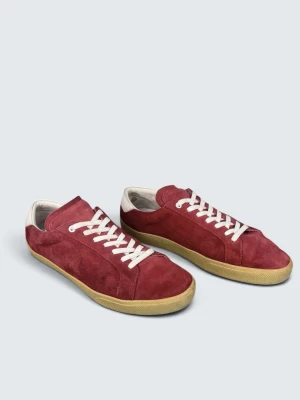 Saint Laurent SL/06 sneakers  - Skick: 9/10, inga defekter. | Ingår: endast skorna. | Nypris: +- 7800 kr. | Insulan är 28,2 cm.