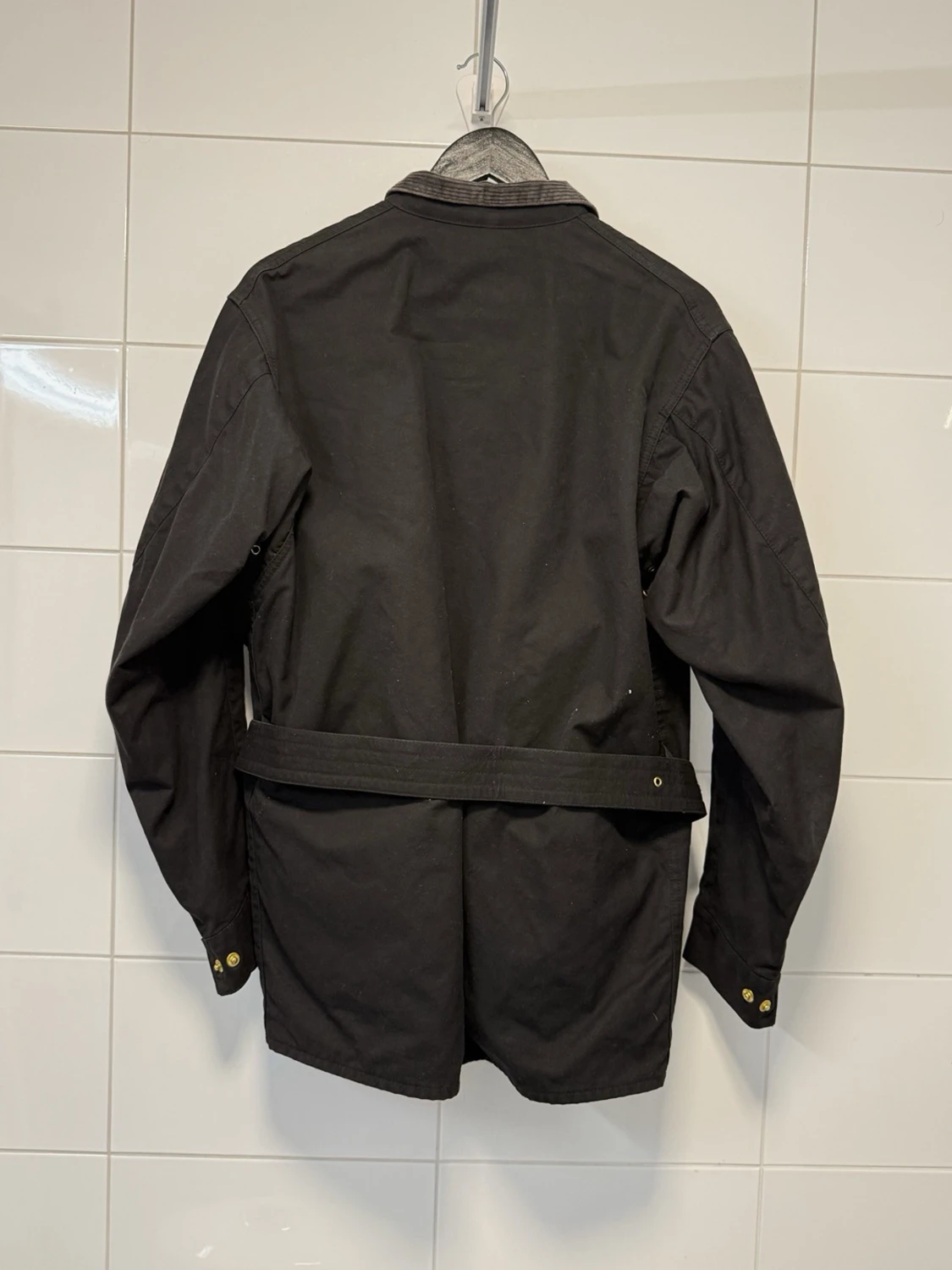 Svart vaxad jacka från Barbour - 3