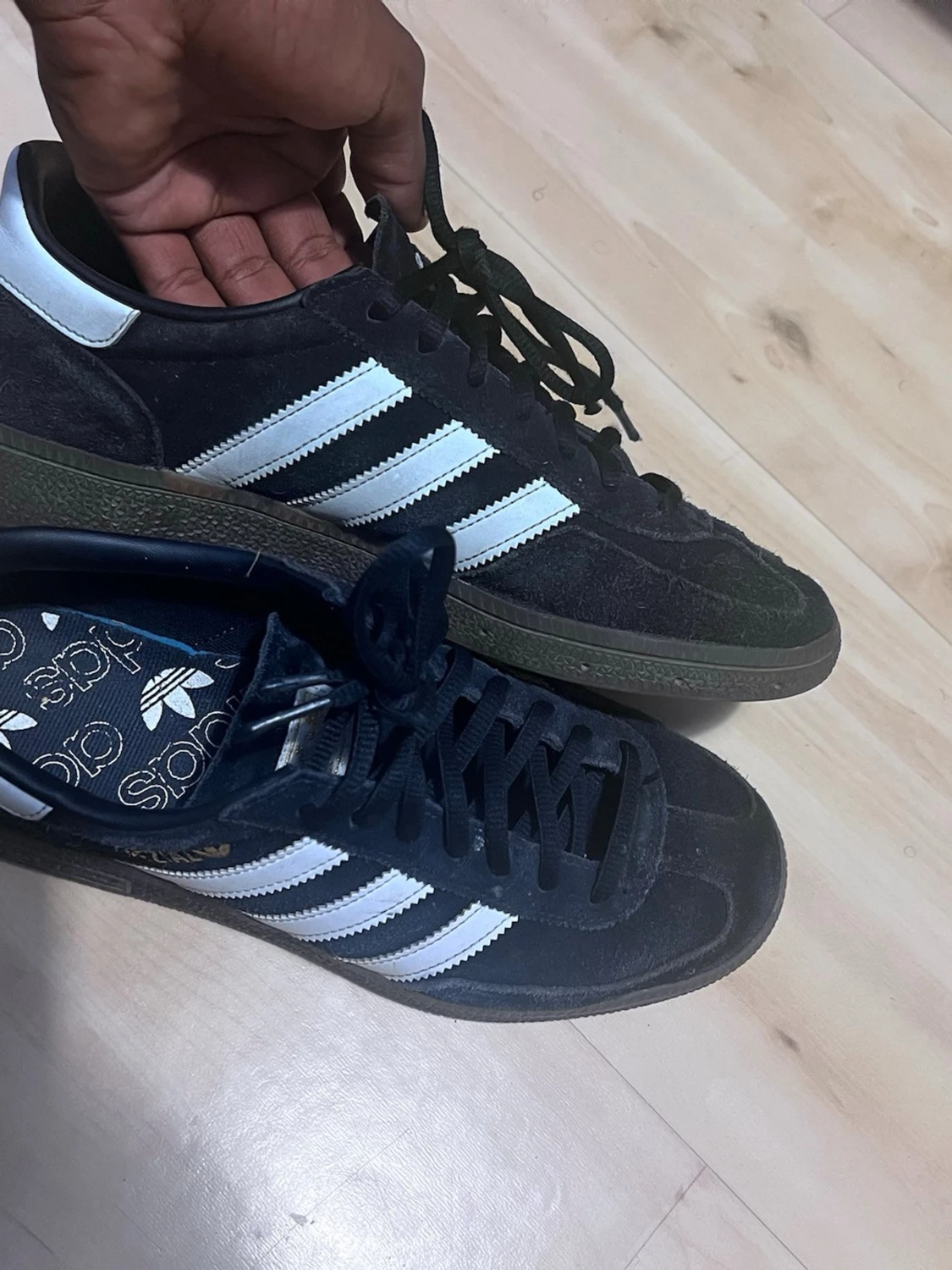 Adidas Spezial svarta sneakers - 1