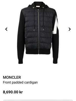 ÄKTA Moncler cardigan  - Säljer en sån moncler jacka som jag har använt bara några gånger. Det är storlek S men passar M 