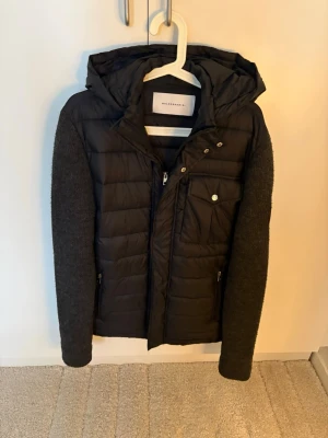 Cardigan - Jacka i stl M från Baldessarini, ny skick utan defekter ny pris ca 3499🙌🙌