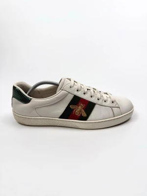 Gucci Ace Skor  - Gucci ace skor | Storlek UK 7,5 / 41,5 | Skick 8,5/10 | Nypris ca 7300kr | 100% autentiska |