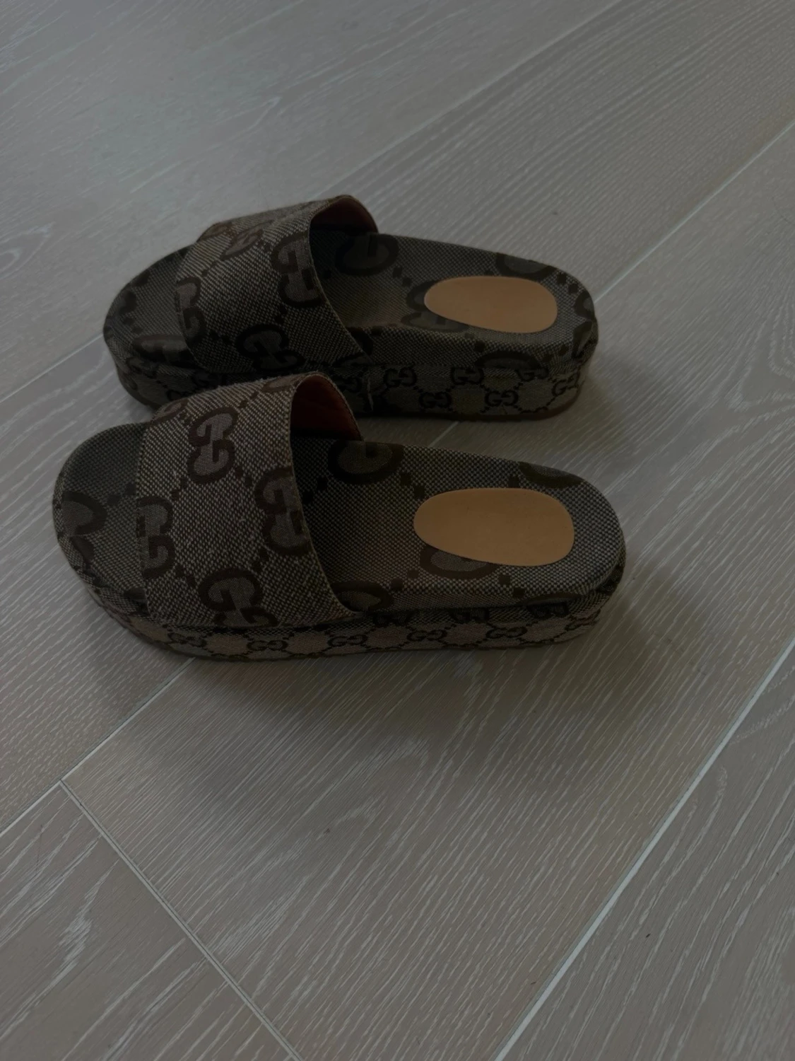 Tofflor  - 5