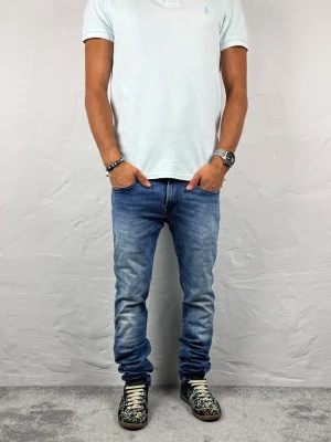 Replay jeans  - Ett par riktigt snygga jeans från Replay i storlek W29 L32 i modellen Anbbas 