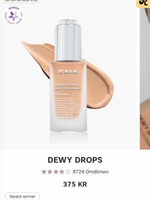 CAIA Dewy Drops foundation - Dewy Drops från CAIA är en flytande foundation i glasflaska med pump och silverlock. Ger en naturligt glowig finish och finns i flera nyanser för olika hudtoner. Innehåller vitamin E och ger återfuktning till huden. Perfekt för dig som vill ha en fräsch, daggig look. ( testat den en gång men färgen är lite för mörk för min smak)