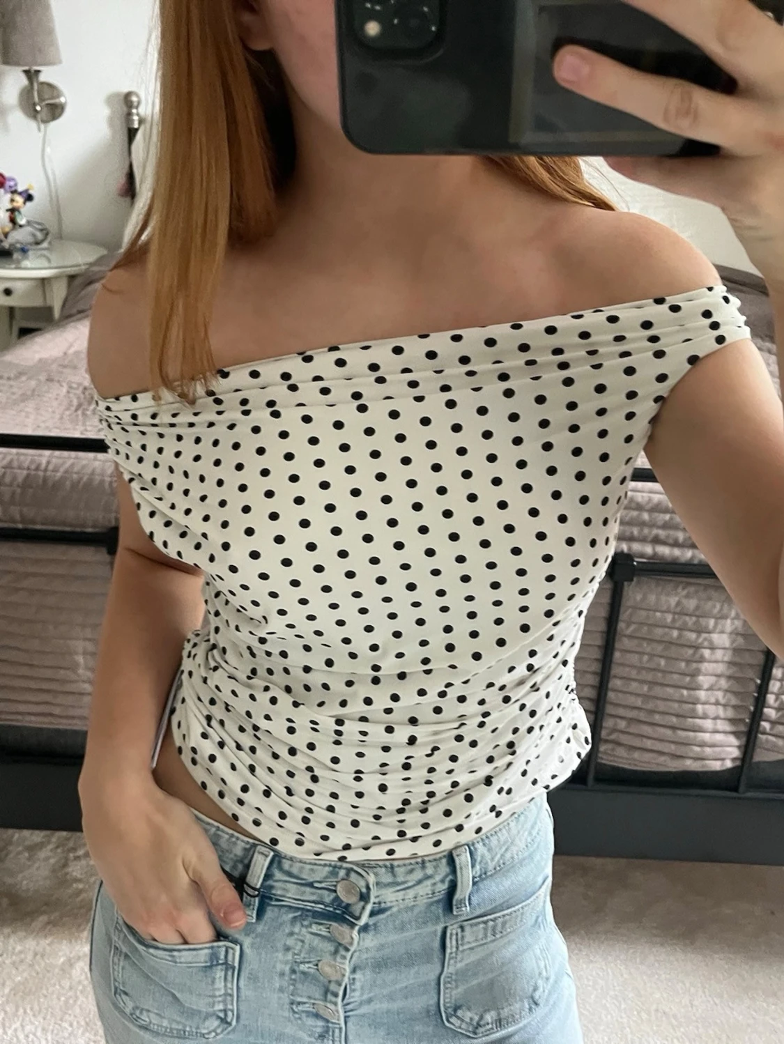 Prickig offshoulder topp i vitt