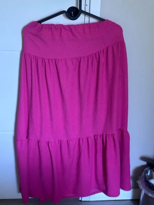 Rosa kjol - Lång Rosa maxikjol med stretchig midja
