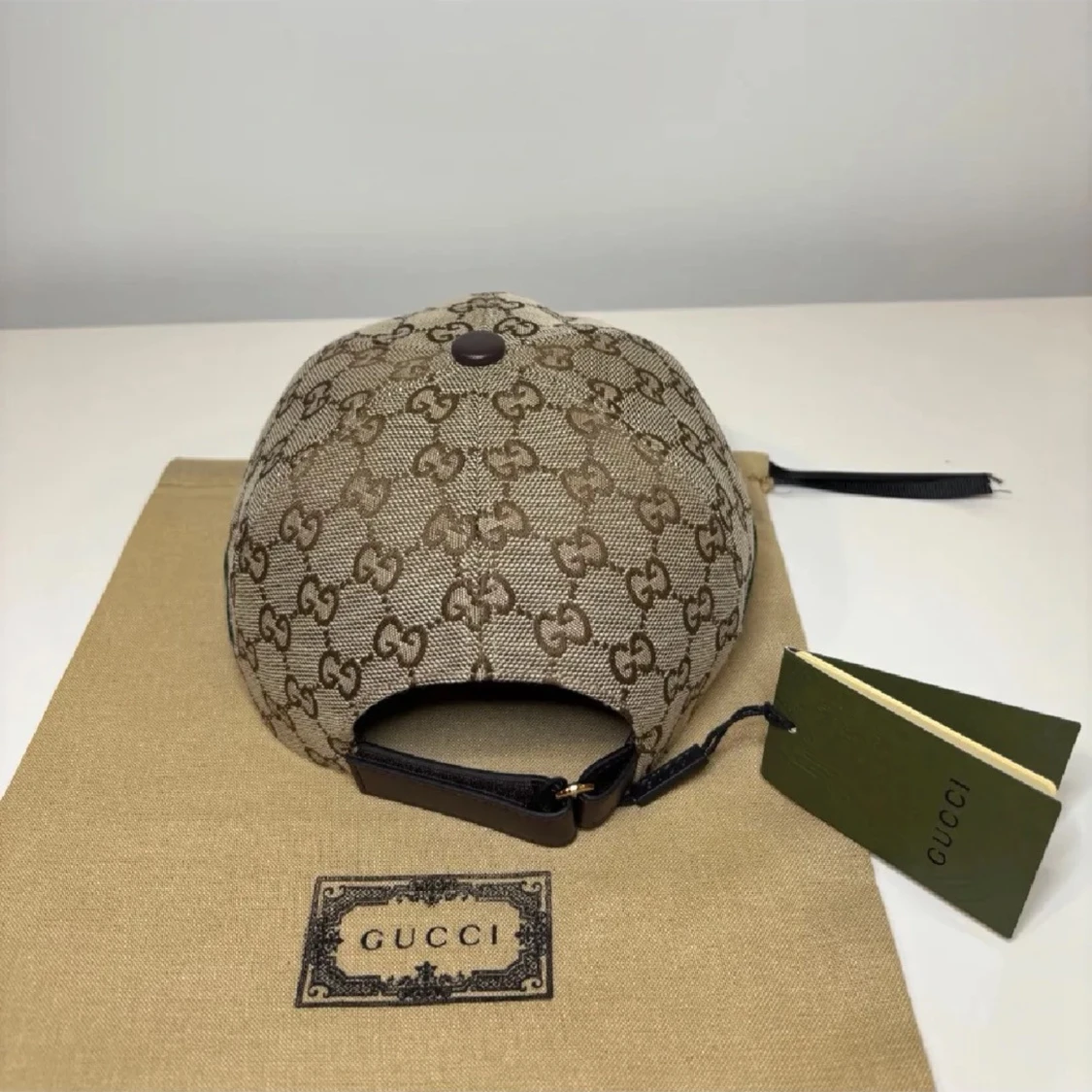 Gucci beige keps med GG-mönster - 2