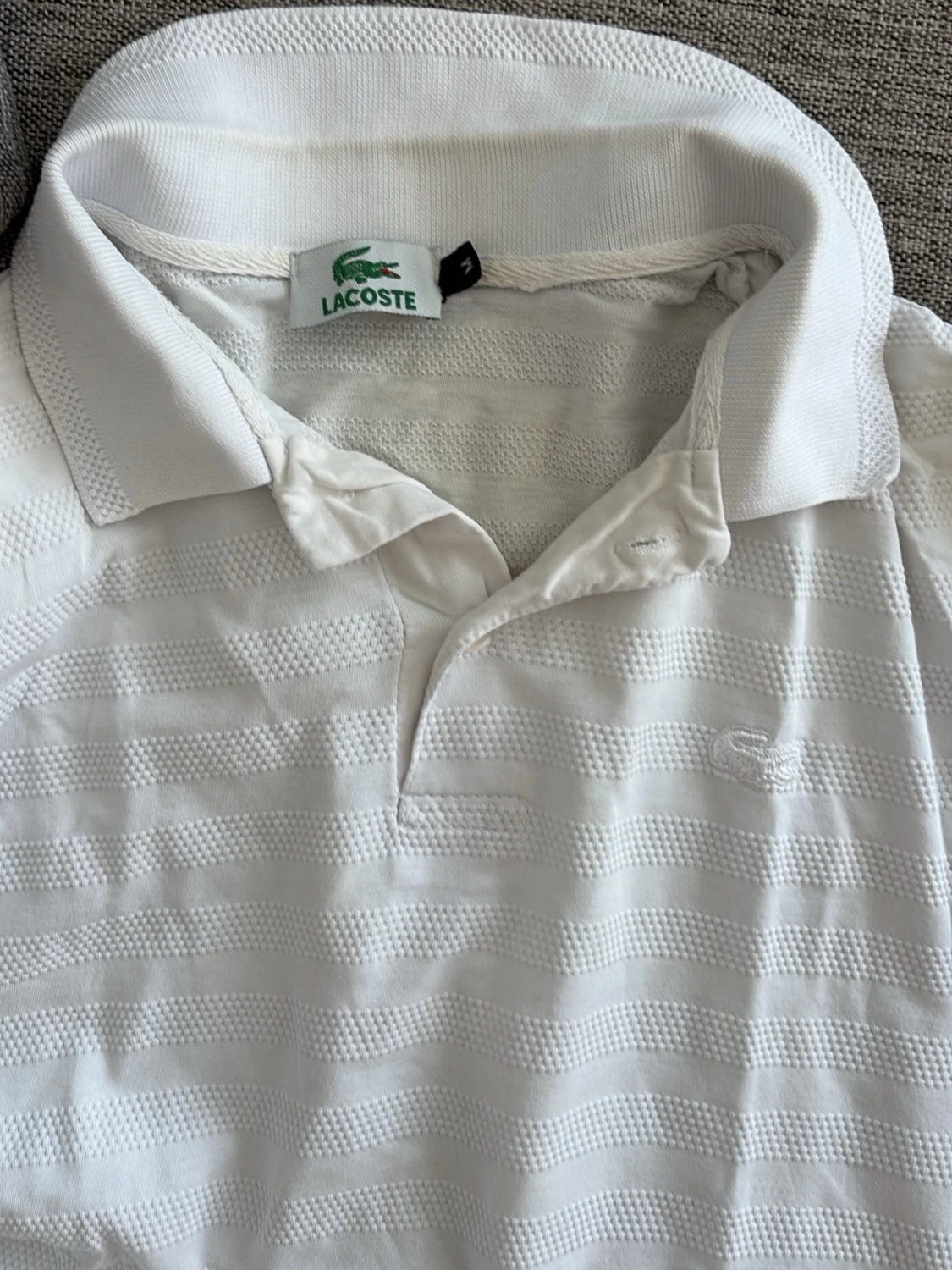 Vit randig pikétröja från Lacoste - 3