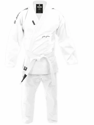 Tatami Elements Superlite BJJ Gi – Vit – A2H – NY - 🥋 Tatami Elements Superlite BJJ Gi – Vit A2H – NY  Helt ny med tags, endast provad hemma. Säljs pga fel passform.  ⭐ Lättvikts-GI • 300 GSM pärlvävd jacka • 225 g ripstop-byxor • 52 % bomull / 48 % polyester • Tatami/Jiu-Jitsu-broderier • Gratis vitt bälte medföljer • Ca 5 % krympning vid tvätt  Storlek: A2H Pris: 800 kr (nypris €99 / ca 1 100 kr)  Finns i Stockholm eller skickas mot frakt.