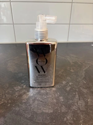 Color Wow Dream Coat  Spray - Color Wow Dream Coat Spray 200ml endast taget ur vid 2 tillfällen så mer än 50% kvar. 