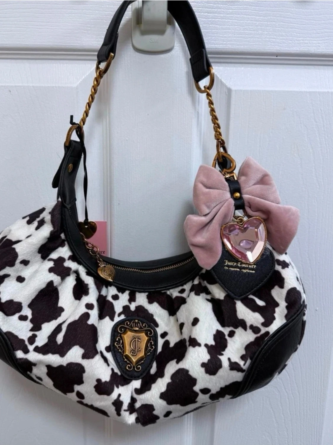 Juicy Couture axelväska med ko-mönster - 5