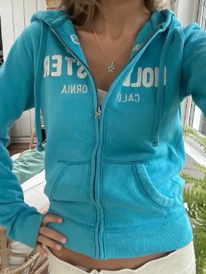 Hollister zip - Frakt 24h. 