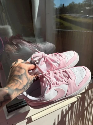 Rosa nike sneakers  - Storlek 38, nyskick! 