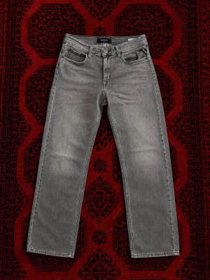 Replay jeans W28 L30  - Replay jeans i modellen ”Thad” riktigt styling modell | skick 8/10 | tvättas och fräschas upp innan frakt! 💯🤝