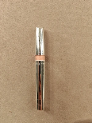 Shimmer rosa läppglans - Läppglans från Maybelline 