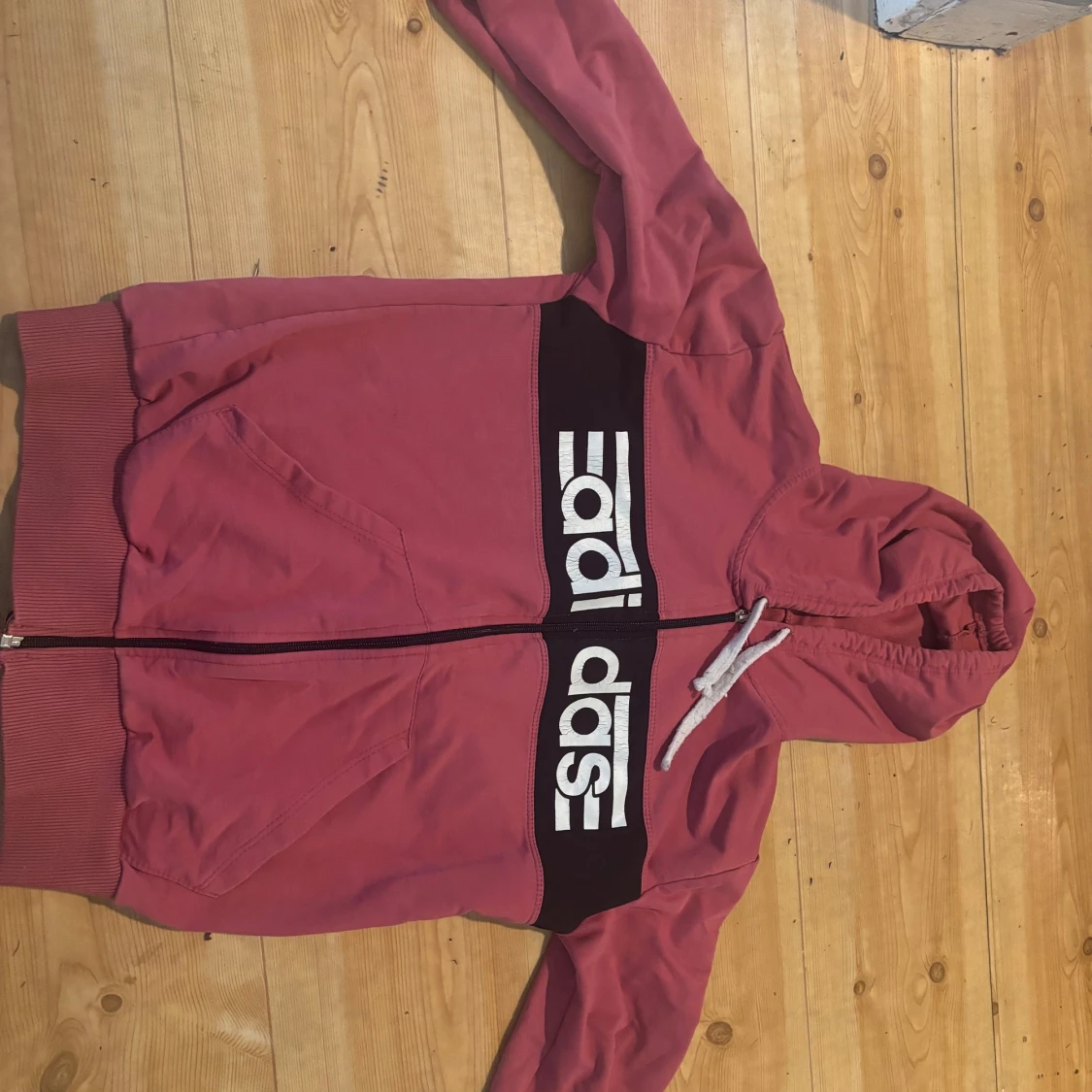 Adidas tröja 