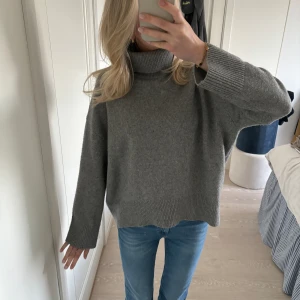 Polotröja  - Superfin polotröja från h&m🥰