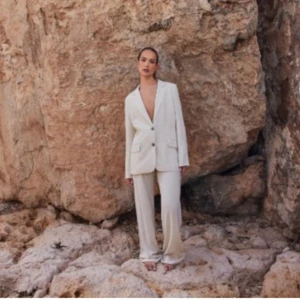 Loose Linen Blazer  - Säljer min kavaj från Nelly i väldigt bra skick, storlek 36