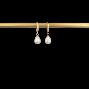 Pärlörhängen  - Finns också i silver💕 105/par✌️