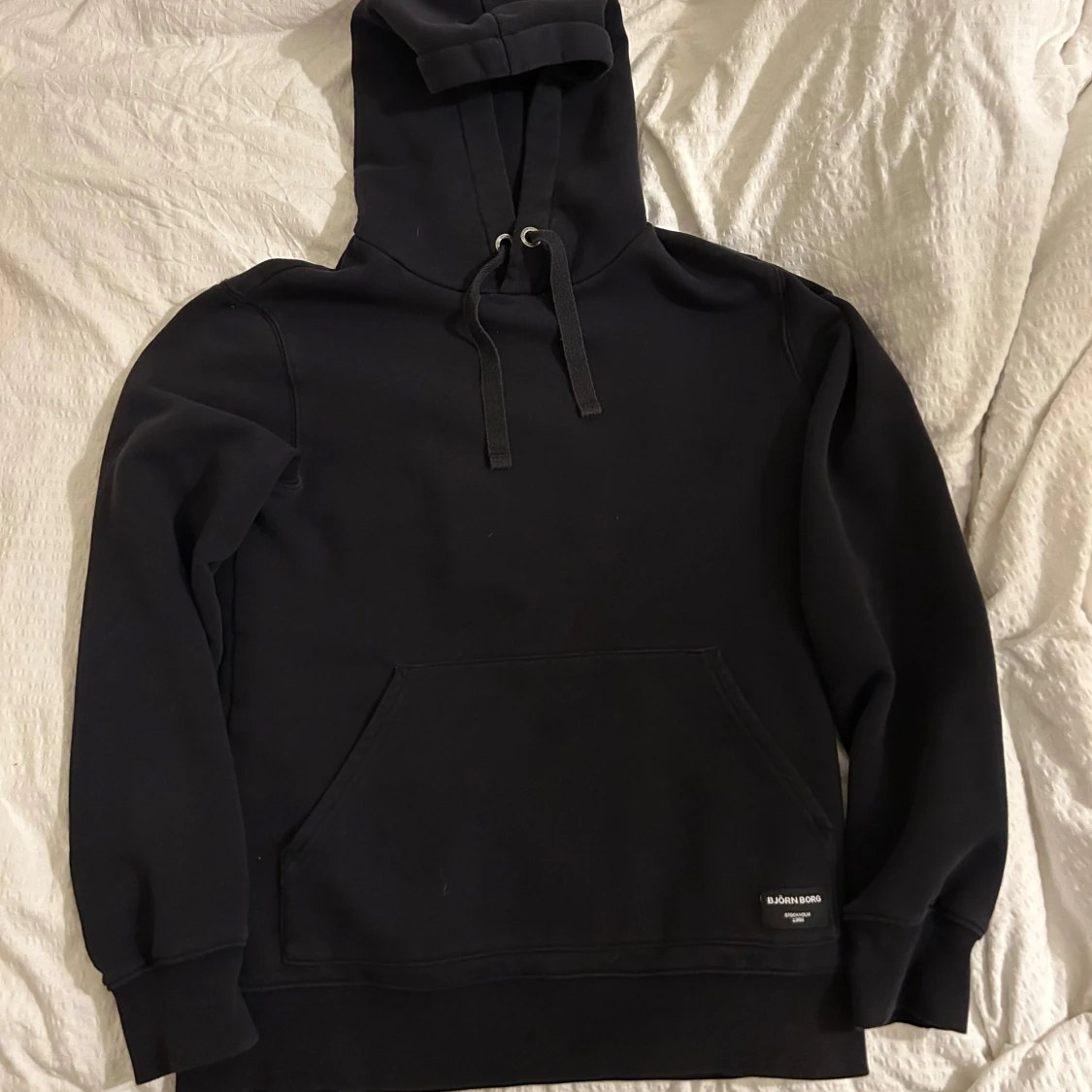 Svart hoodie  - 90