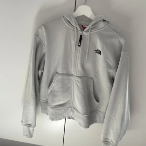 Zip-up The north face - 🩶Knappt använd! Köpt från Asos 