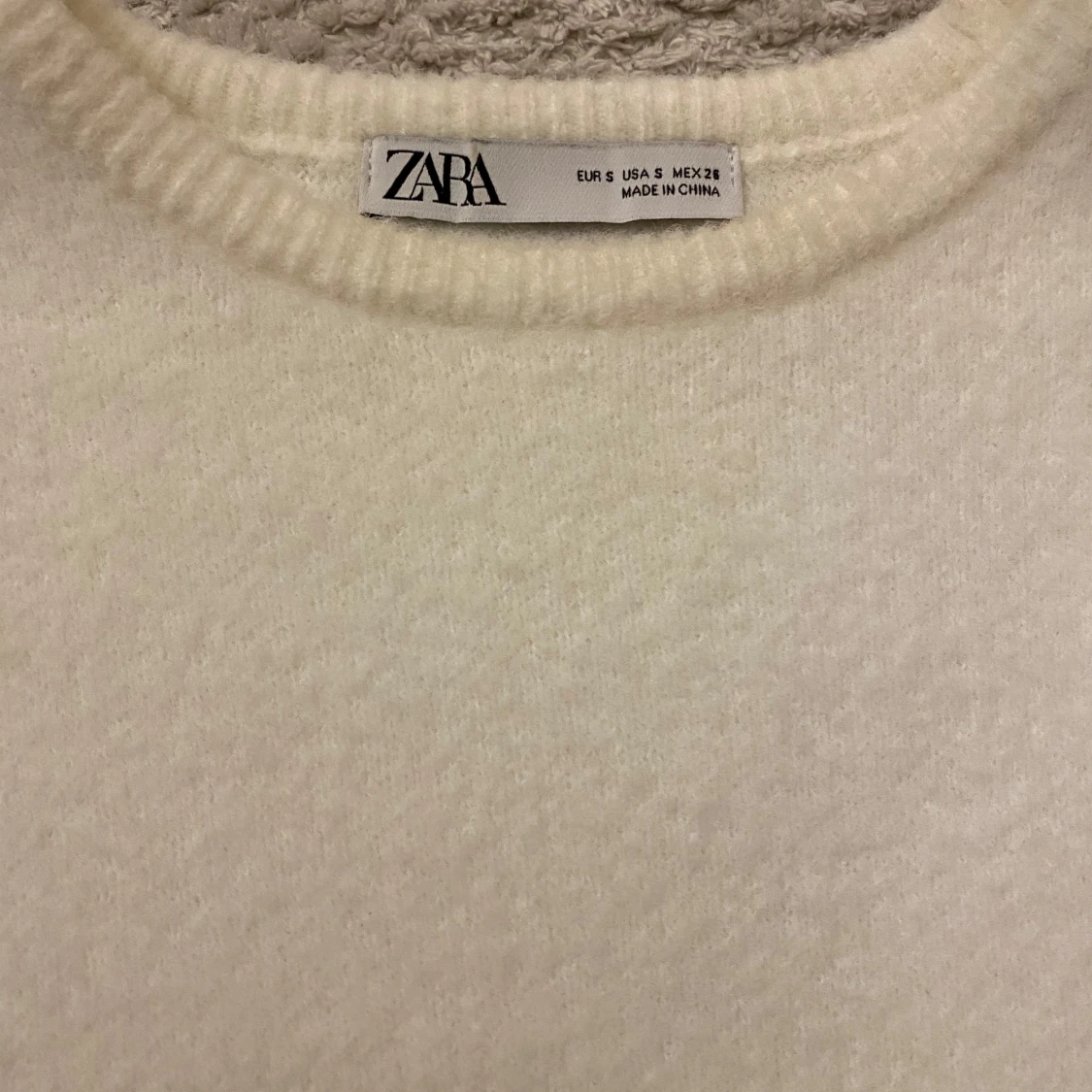 Stickad T-shirt  - 4