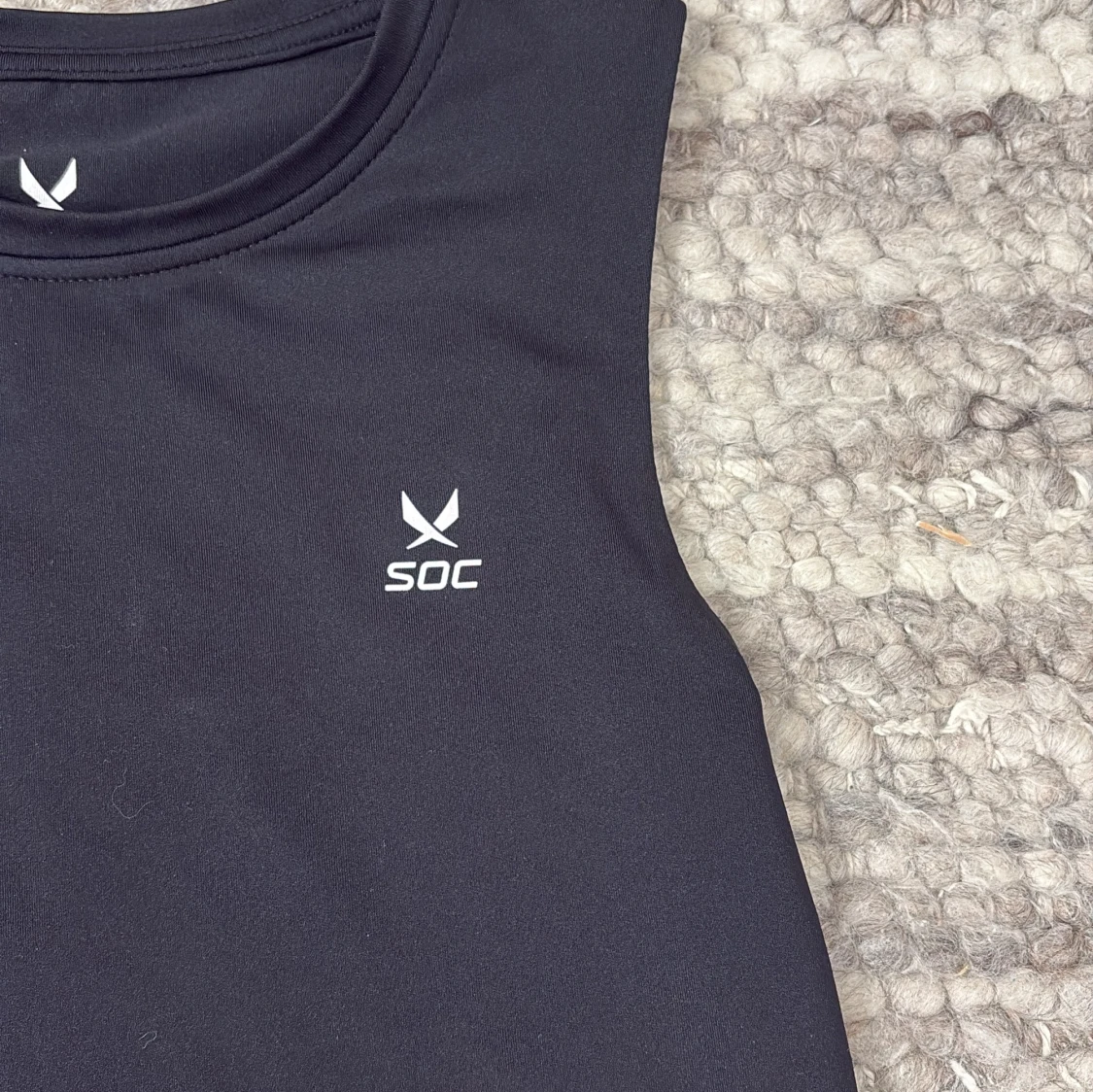 Svart ärmlös topp från SOC - 3