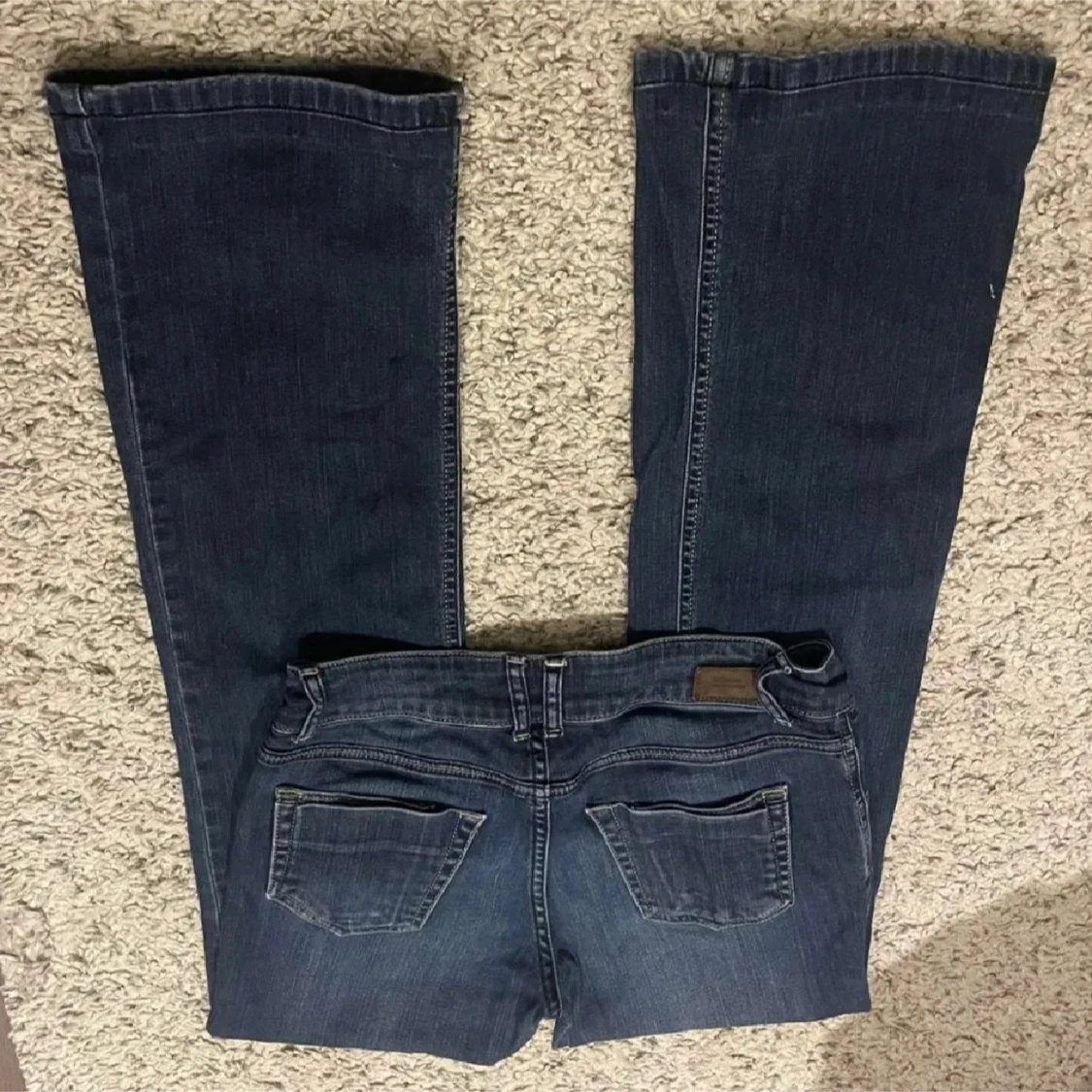 Mörkblå bootcut jeans - 1