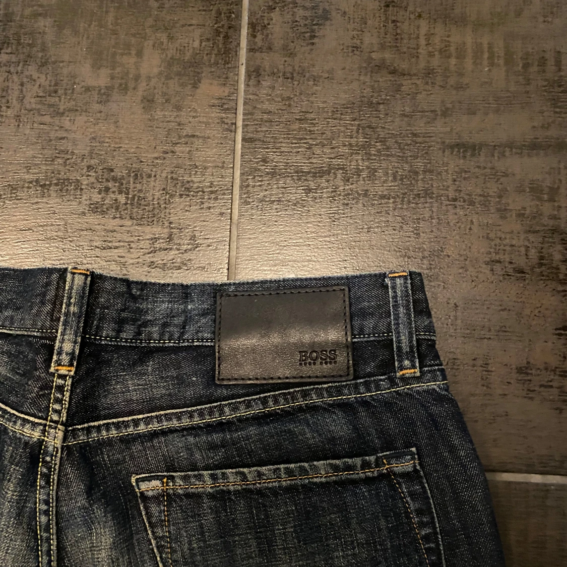 Mörkblå jeans från Hugo Boss - 2