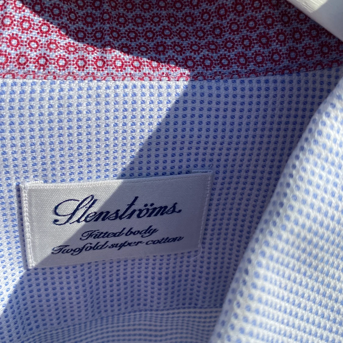 Klassisk blå och vit hundtandsmönstrad  från Stenströms - 2