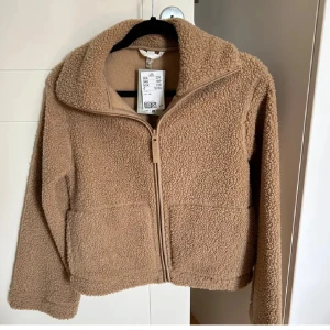 teddy jacka hm - populär teddyjacka från hm ❤️