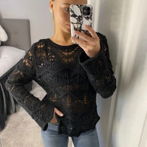 Svart tröja💕 - Lånade bilder från förra ägaren💕