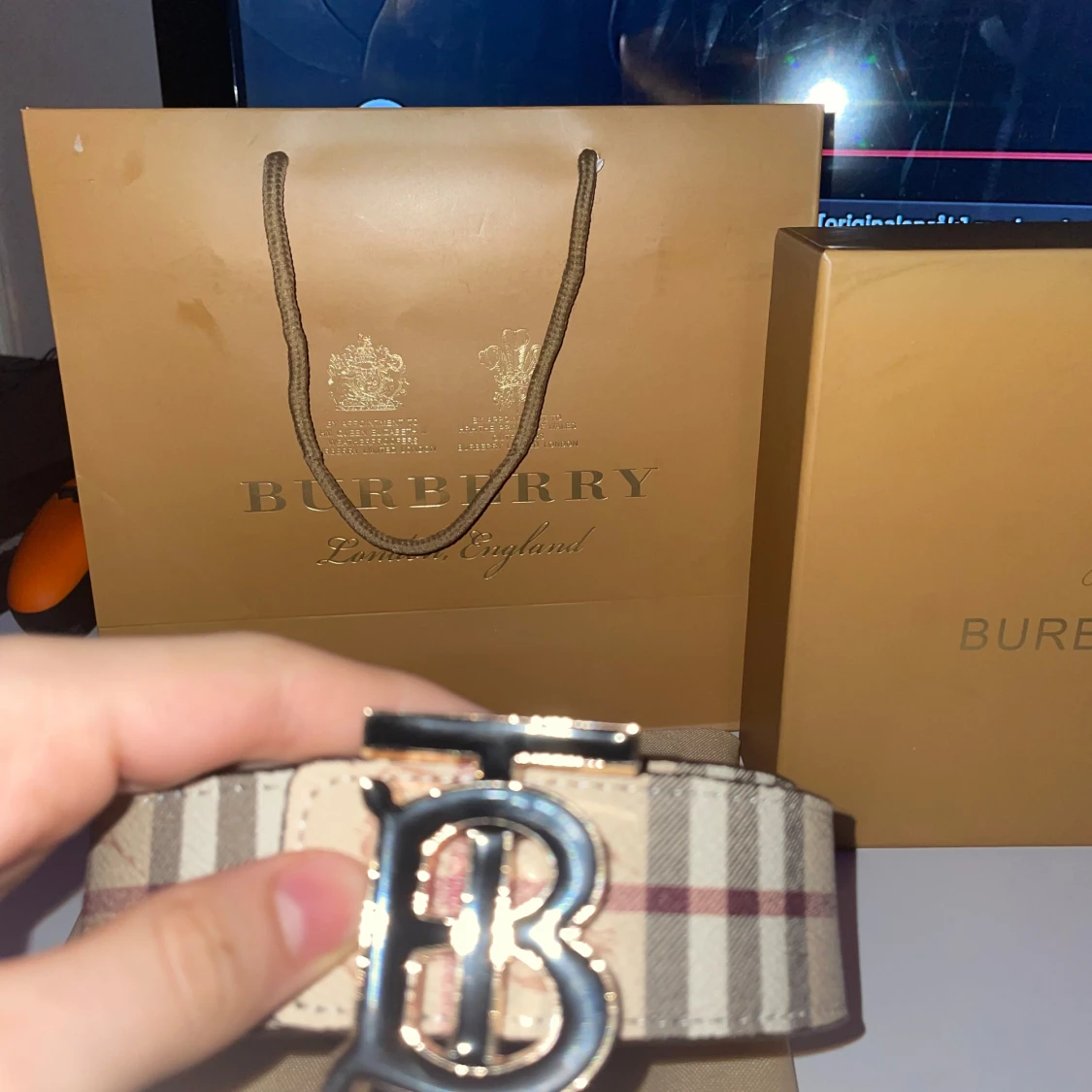 BURBERRY BÄLTE  - 92