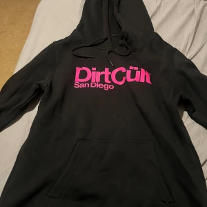 Hoodie  - Skick väldigt bra  Storlek XL