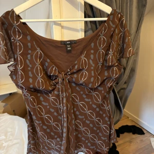 Snygg tröja  - Sköljer pga använder ej längre 