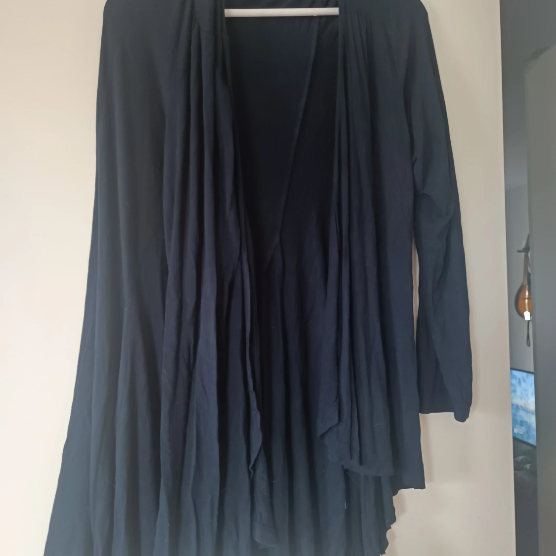 Mörkblå kofta från Alice Bizous