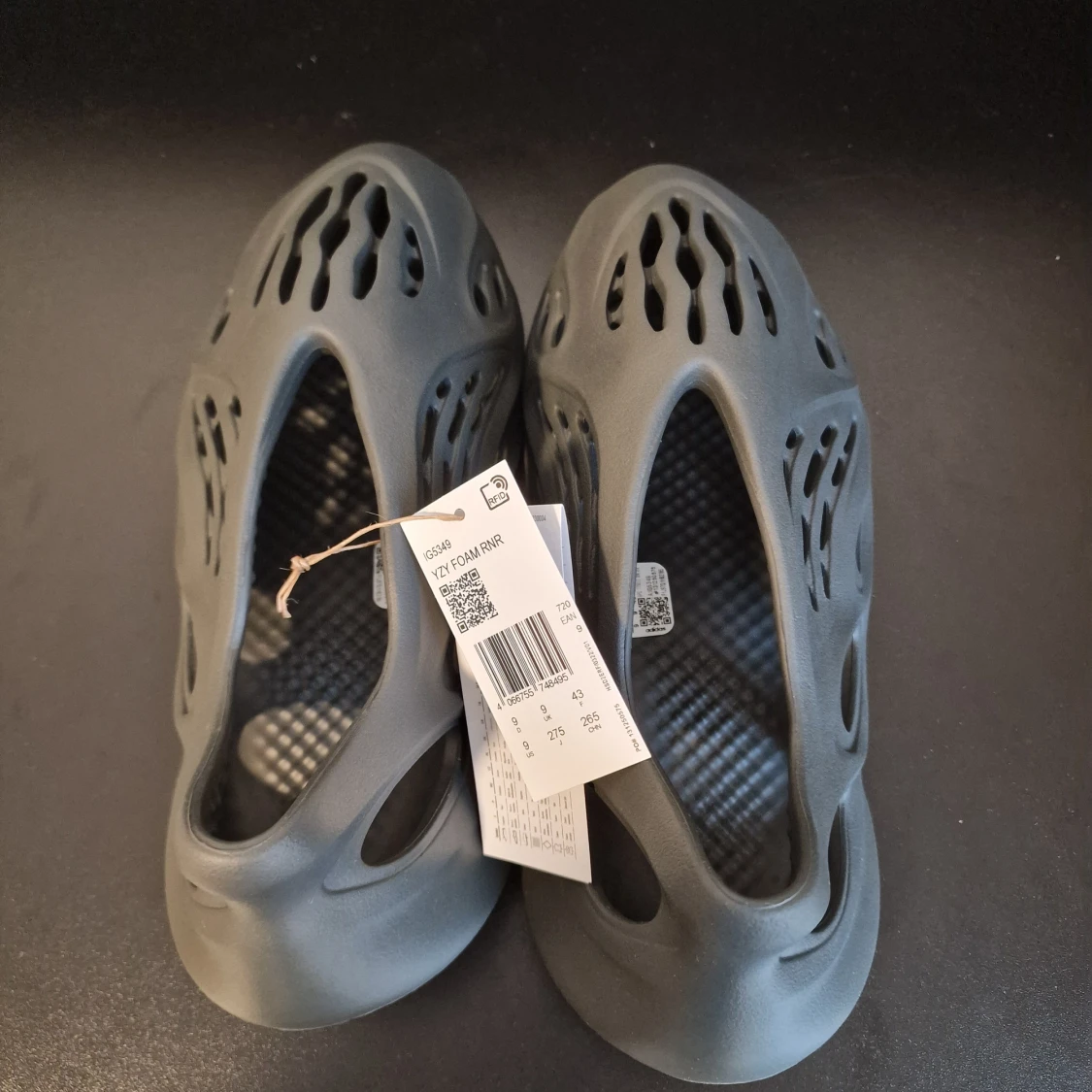 YEEZY FOAM RUNNER  - 2