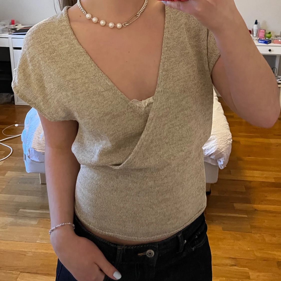 Glittrig stickad topp - 1